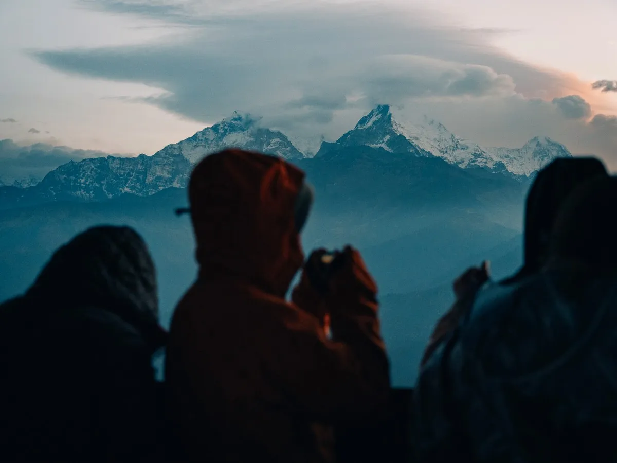Trekkers on ANnapurna BAlcony Trek