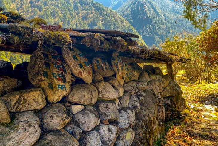 Mani walls Kanchenjunga