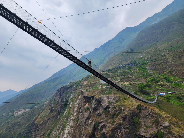 Suspension bridge