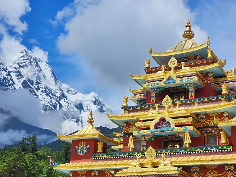 New monastery above Shyala