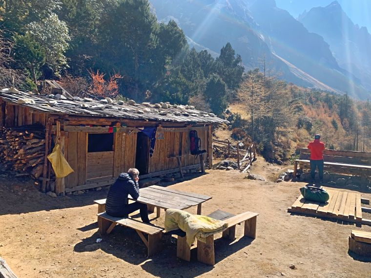 Small tea shops on the trail