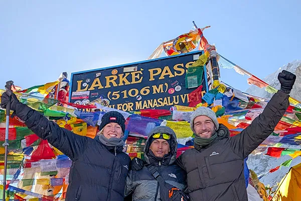 Larkya-la-pass-manaslu-circuit-trek