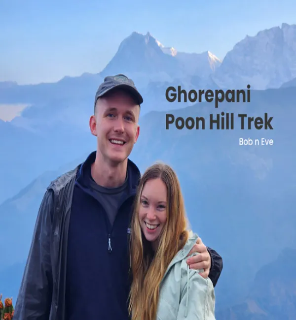 Bob and Eve (@Bevetravels) clicking pictures on the Poon Hill)